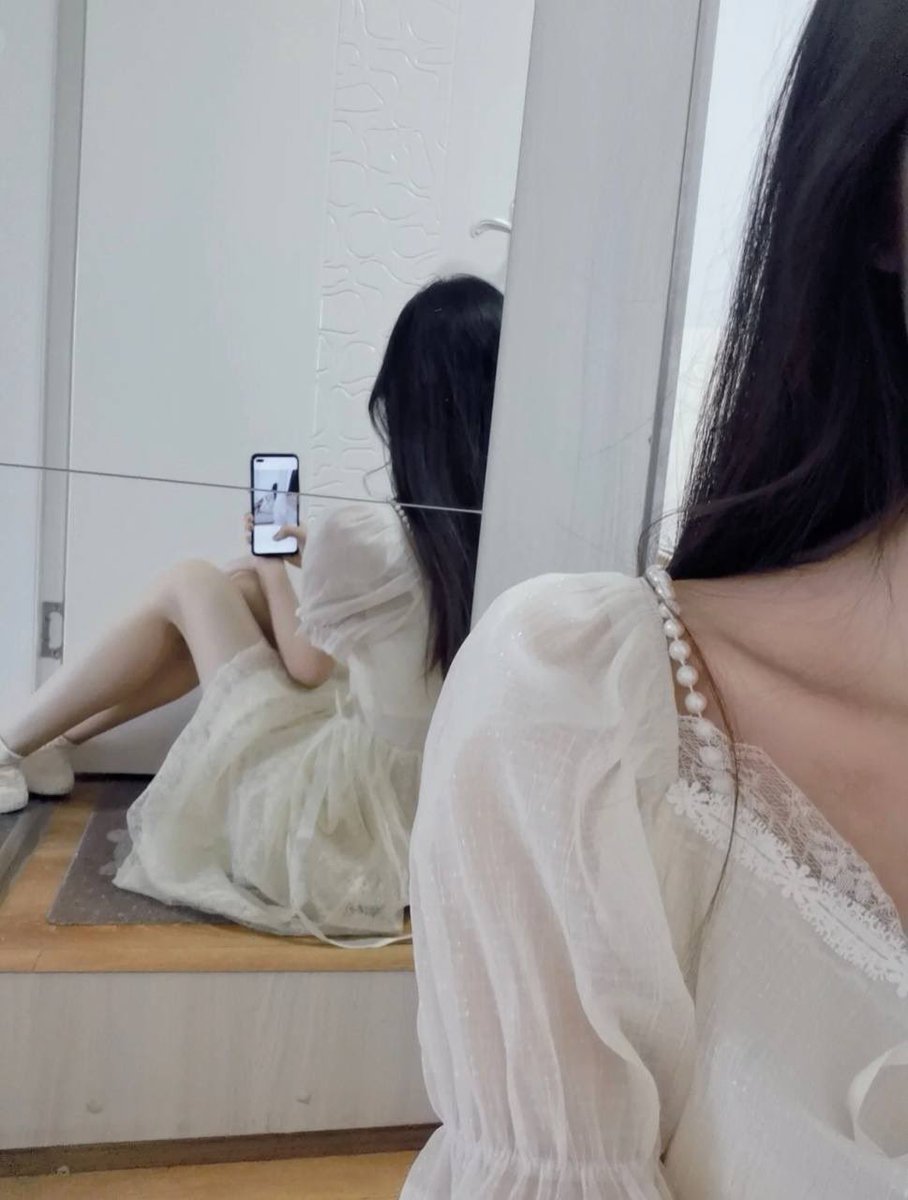 jiojioxia's tweet photo. 在家也是仙女呀，不要质疑🤭 https://t.co/HIp37tT9qM