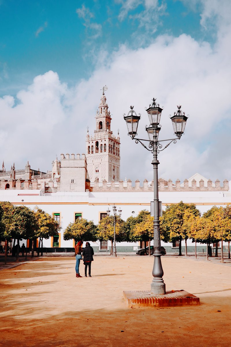 Loving the colours in Seville

Happy Friday!

#Spain #Seville #Andalucia #streetphotography #urbanphotography #canon #canonphotography #travel