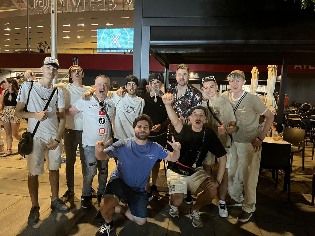 MrPersianaa's tweet photo. EXPERIENCIA INOLVIDABLE CON LA MEJOR COMUNIDAD DE TWITCH.
LOS ANGELES REUNIDOS / #LaVelada3 #destru #angeles https://t.co/LI5KvKZhxh