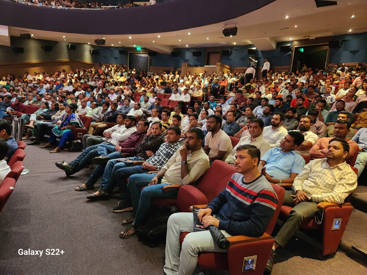 कब तक सारे महारथी मिलकर एक जयद्रथ को बचाएंगे, वध होना तो निश्चित है जब अर्जुन गांडीव उठाएेगे 🚩🚩🚩

आदरणीय महासचिव कामरेड <a href="/SunilKu92687431/">Sunil Kumar</a> सर के नेतृत्व में हम हक़ और न्याय की लड़ाई बिना रुके लड़ेंगे और जीतेंगे ✊🏻✊🏻✊🏻
#FOBOIOA_Long_Live