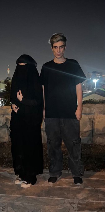 PersianGW's tweet photo. نه قشنگ تک به تک‌تونو می‌شناسیم و میدونیم که چه حرومزاده‌های حکومتی‌ای هستید. https://t.co/tEqs7CVcNt