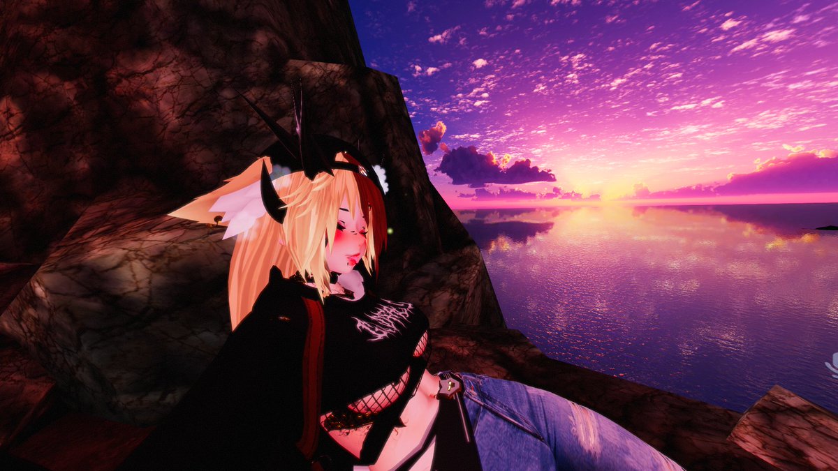 Va1kruna's tweet photo. Revisiting one of my favorite maps
World: Serenity Cove
#VRChat #photography #VR https://t.co/iUymO1XkA2