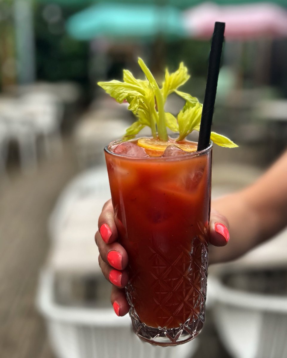 theflorencepub's tweet image. The best way to start a Sunday it’s always a Bloody Mary! 

@metropubco 

#bloodymary #bloodymarys #bloodymarytogo #bloodymarymorning #bloodymaryme #bloodymarydrink #bloodymaryfest #bloodymarylove 
#cocktails #sunday #sundayfunday #roast