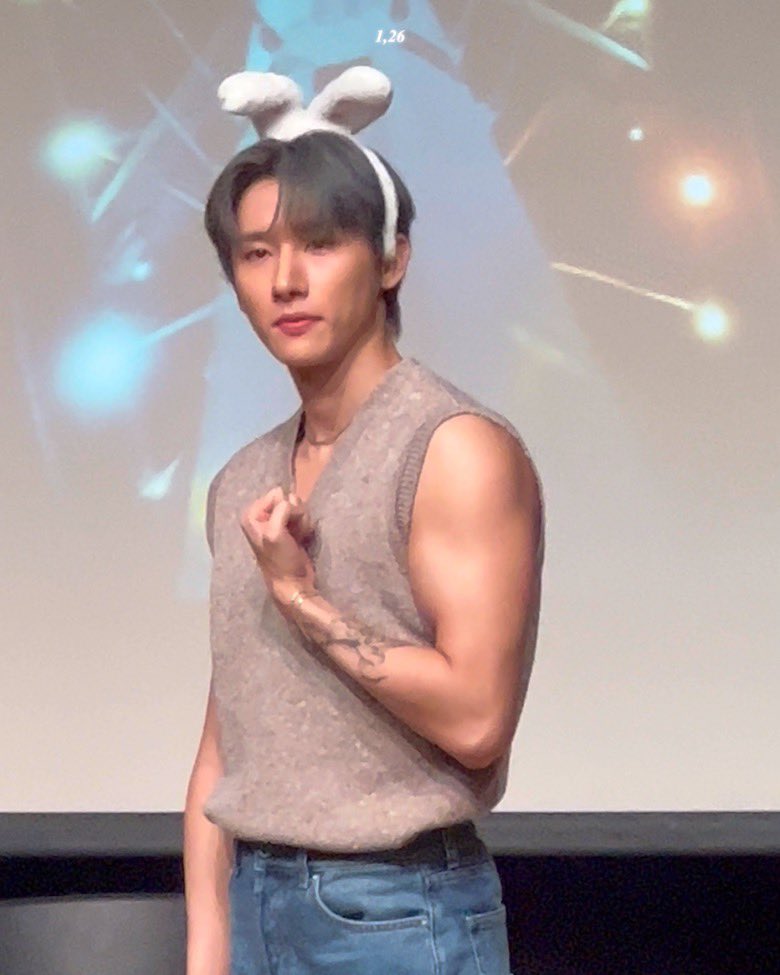 도라𑁤 tweet media