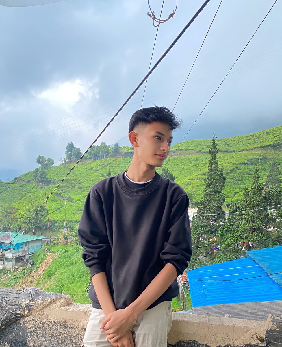 1f4yy's tweet photo. 🥶 https://t.co/EsZMNyE8uX