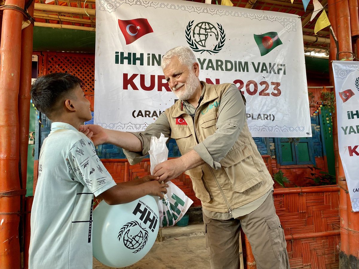 İHH’dan 3 milyon kişiye kurban eti… 👏

İnsan Hak ve Hürriyetleri (İHH) İnsani Yardım Vakfı, Kurban Bayramı'nda vekaletini aldığı 75 bin 53 hisse kurbanı, 48 ülkede yaklaşık 3 milyon ihtiyaç sahibine ulaştırdı.