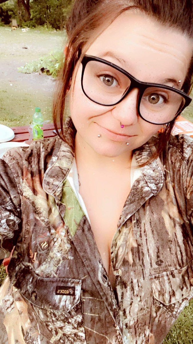 DanielleThick's tweet photo. #buyingcontent
#sellingcontent 
#thick 
#ass 
#tits 
#alwaysverify 
#alwayswet 
#imback 
Message me for amazing deals I have cash app only right now I offer a variety of different things message me 😜
#ContentCreator 
#fetish 
#kinks 
#nsfwtw 
#AlwaysReady https://t.co/dszD8oAren