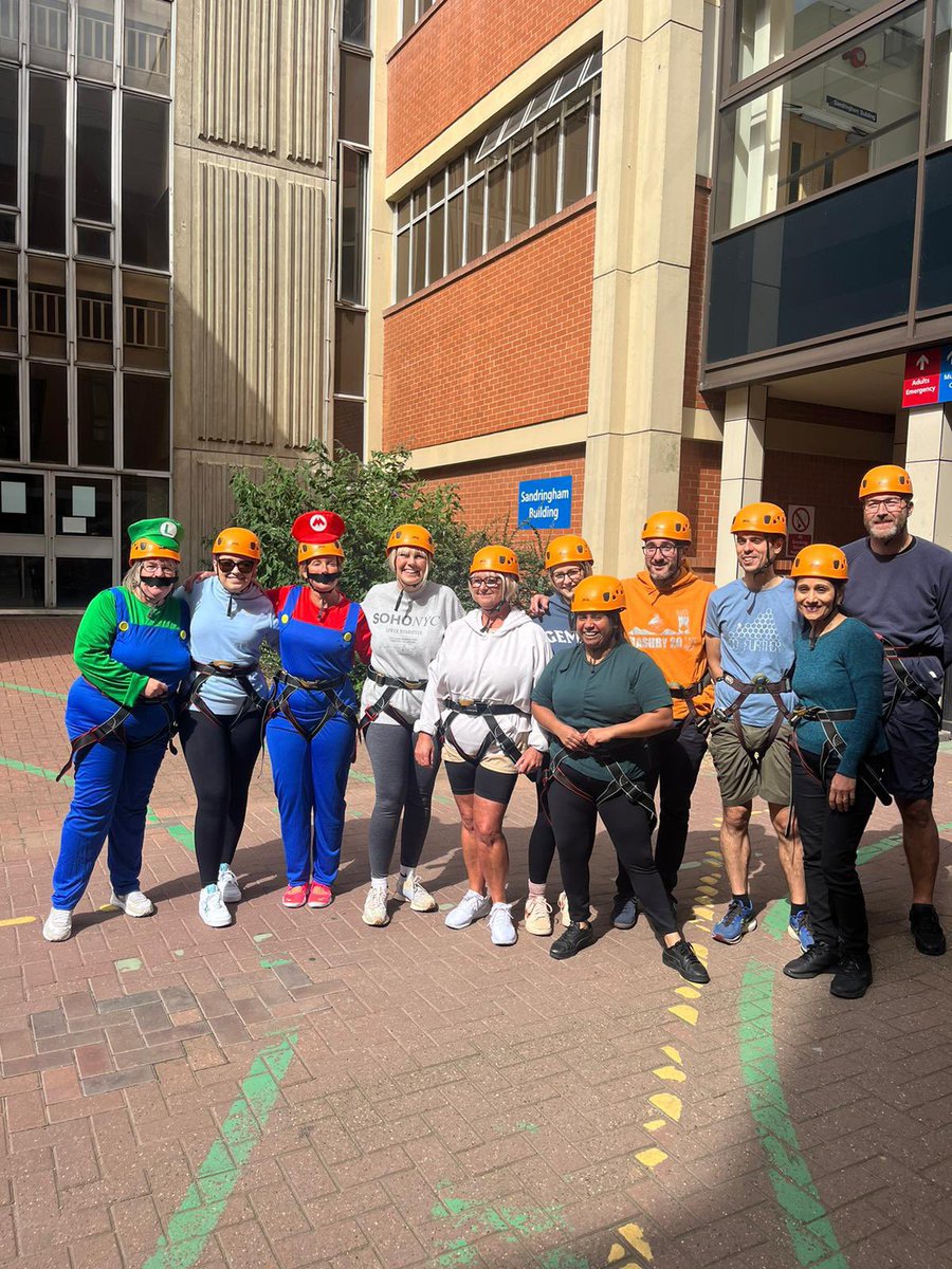 Hugely proud of the SDEC and CDU staff who abseiled yesterday to raise money for Leicester Hospitals Charity #proud <a href="/SDECGGH1/">SDEC@GGH</a> ❤️👏💪