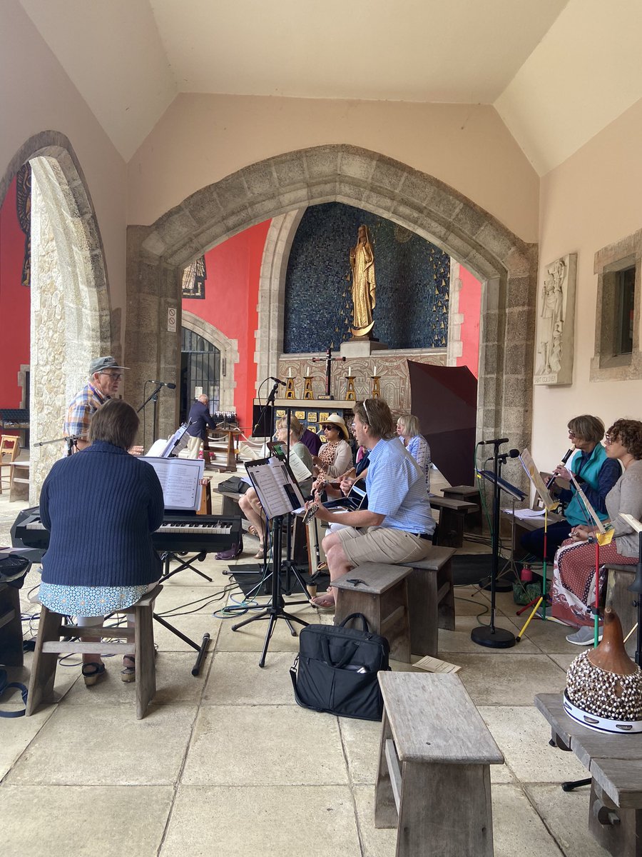 LivingFully_Net's tweet image. And so it begins! Let’s welcome everyone to our Day of Celebration!!! 🥰⭐️ 
#valueability #edithstein #london #uk #aylesford #kent #workshop #conference #june #july #kairos #value