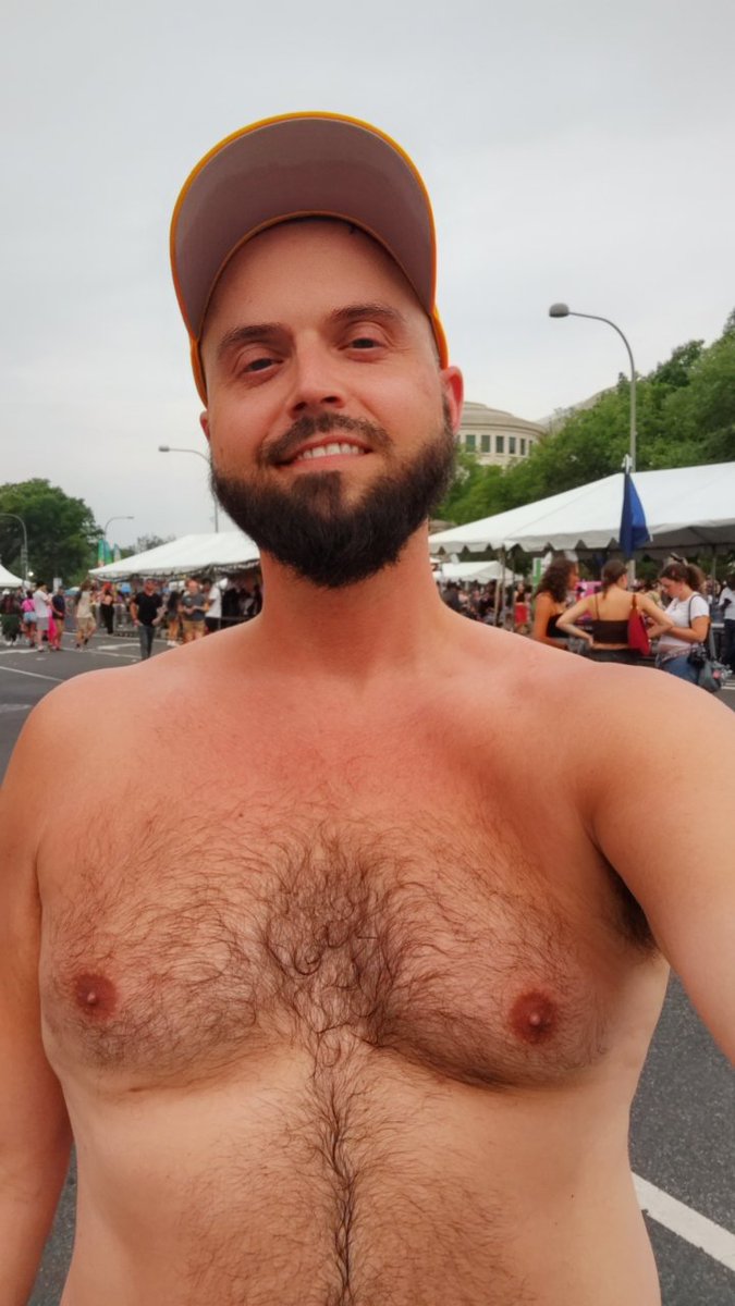 RRN3's tweet photo. Thanks to all 38k of the #RandyMan family!
#gay #BEARD #shirtless #gaybear https://t.co/q4Yvx3uxfT