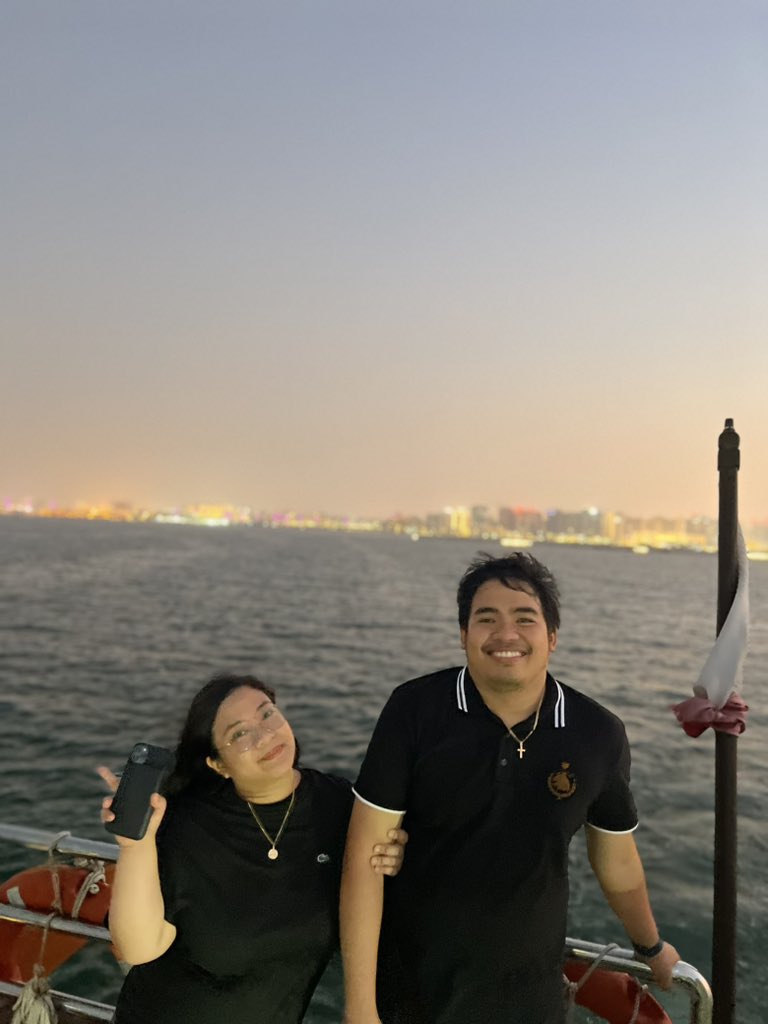 kkkael's tweet photo. O sige, iwan niyo lang ako. HAHAHACHARR! Mamimiss ko kayo. Pota. HAHAHAHUHUHU https://t.co/1bYBoysuTv