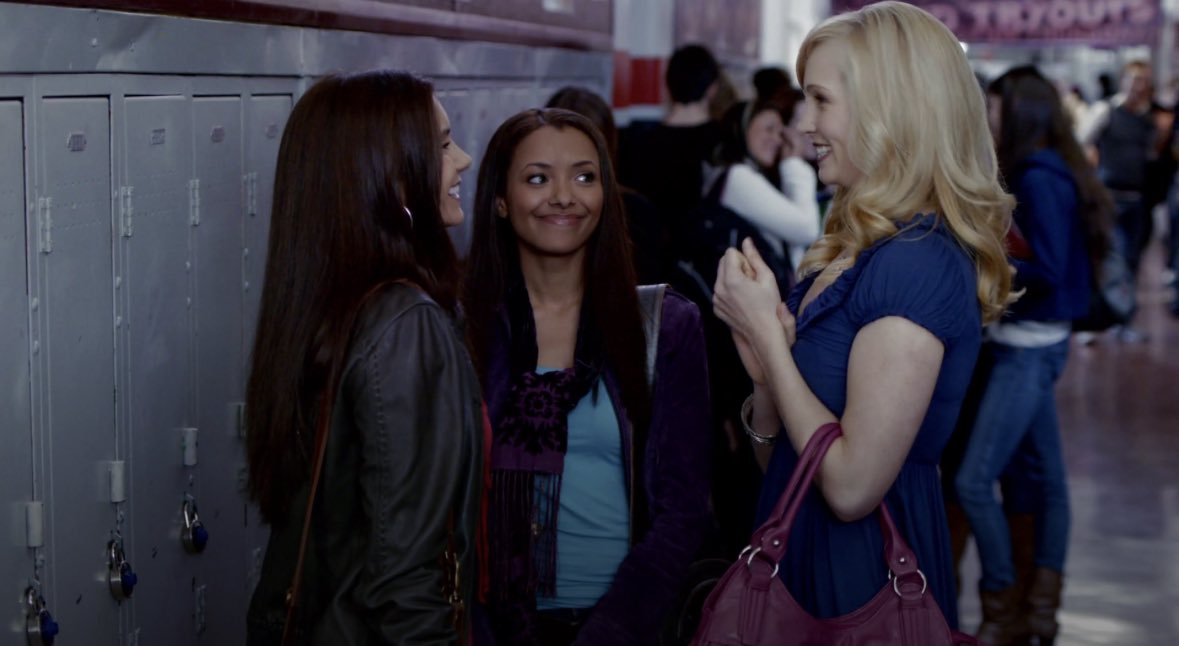 haworthes's tweet photo. One of the fakest friendships to ever grace the television screen, i’m screaming yo. https://t.co/cJyQLL8h9e