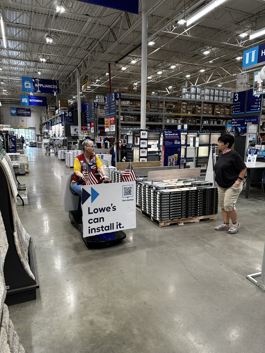johneric88's tweet photo. Store #1040’s @novawhite92 “Deals on Wheels” is on a roll driving pipeline and credit! #GetItInstalled #Lowes @M_Wilson606 @JBBailey9 @DebDearing @BenitoKomadina https://t.co/brk5EF0byc