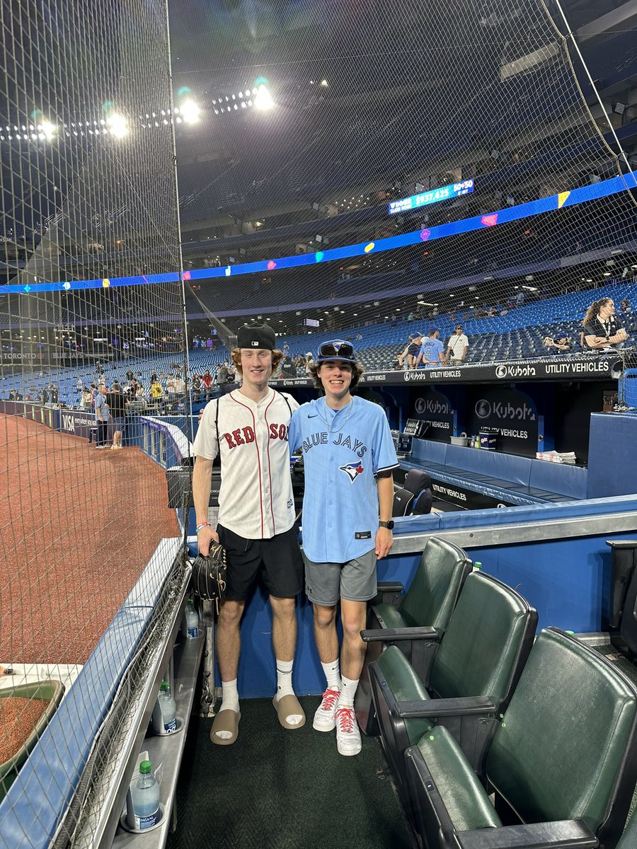 Lisa_Ont's tweet image. Let’s go Blue Jays!! #NextLevel @BlueJays