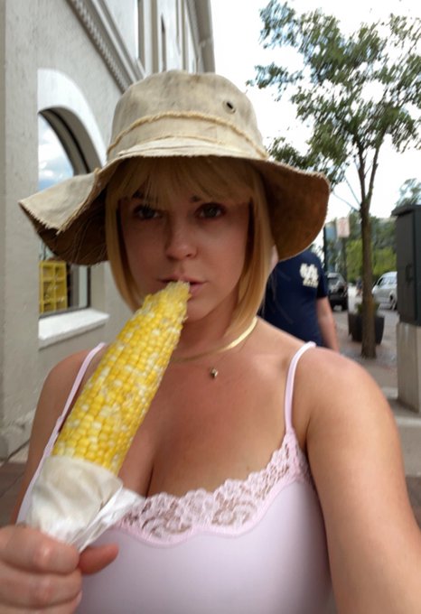 Under cover 🌽⭐️  #rahyndeejames https://t.co/6oJQMIx6UM<a href="/tag/rahyndeejames"class="tags">#rahyndeejames</a>