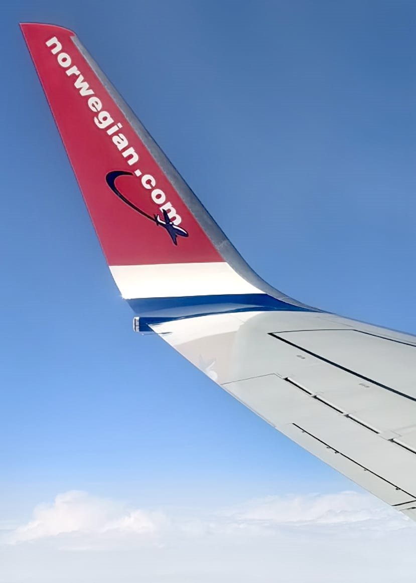 DesignErrands's tweet photo. A plane in a logo, usually perceived as parading happily in the sky, is suddenly much less appealing when it seems to be taking a dive.

#DesignErrands #Logo #Flying

Photo Credit: G.P. https://t.co/Qatynqdl1H
