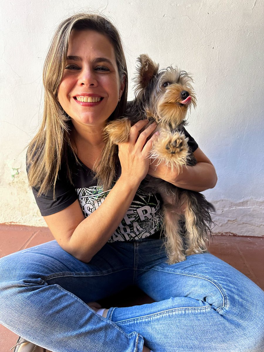 KattyaGonzalez9's tweet photo. Feliz Domingo 💛🇵🇾🐶 https://t.co/sV21JMF71K