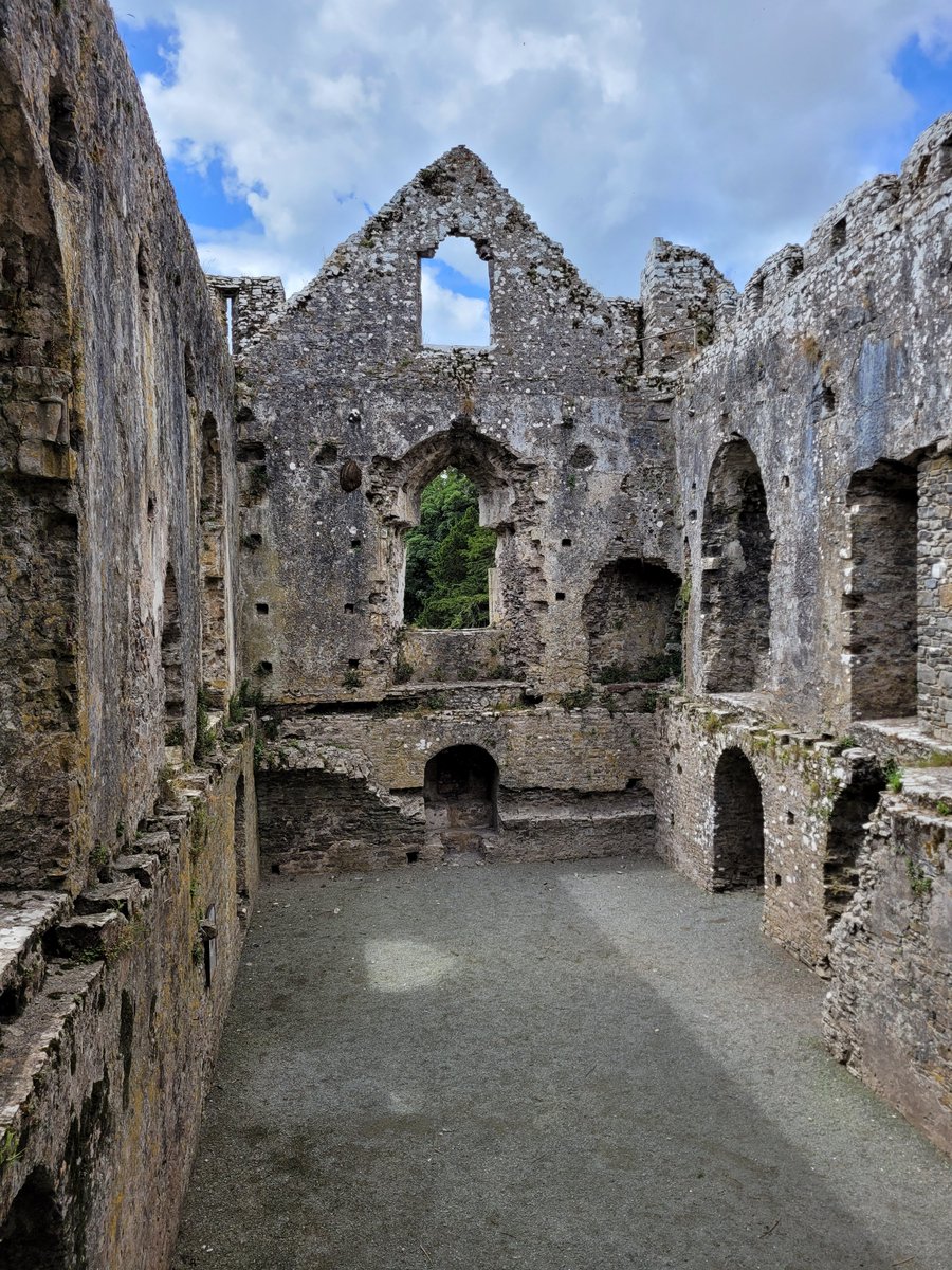 Simon John tweet media