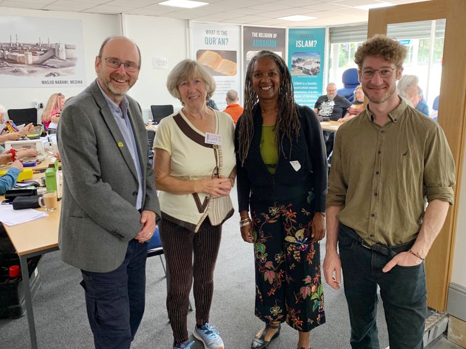 Great event today @WirralDeen launching the new Repair Cafe. Thanks to Barbara and all the volunteers for their hard work in getting things off the ground. The repair cafe meets on the first Sunday of every month at The Deen Centre near Birkenhead Library