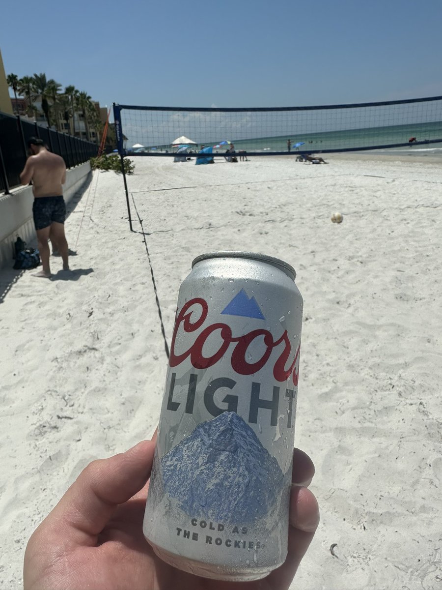 cheenthefeen's tweet photo. Mountains lookin icy 👀 @PardonMyTake https://t.co/ax4aZaoXtu