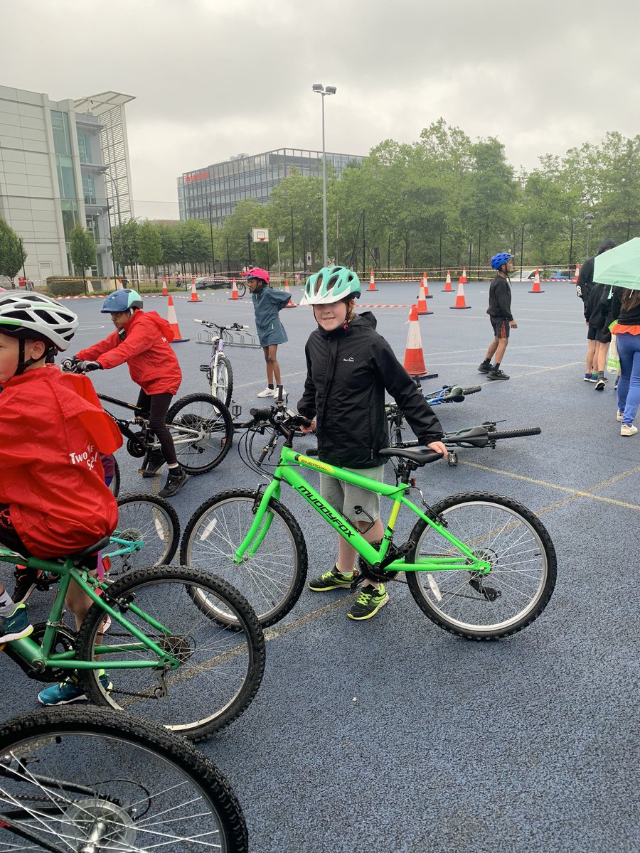 ASimonvw's tweet photo. @LongMeadowSch @LMS_PESSPA @MissCockroftLMS Connie did a smashing job at the Bikeability Olympics. She was the only representative for Longmeadow, but didn’t let that bother her☺️🤩 https://t.co/UqgpmlADdg