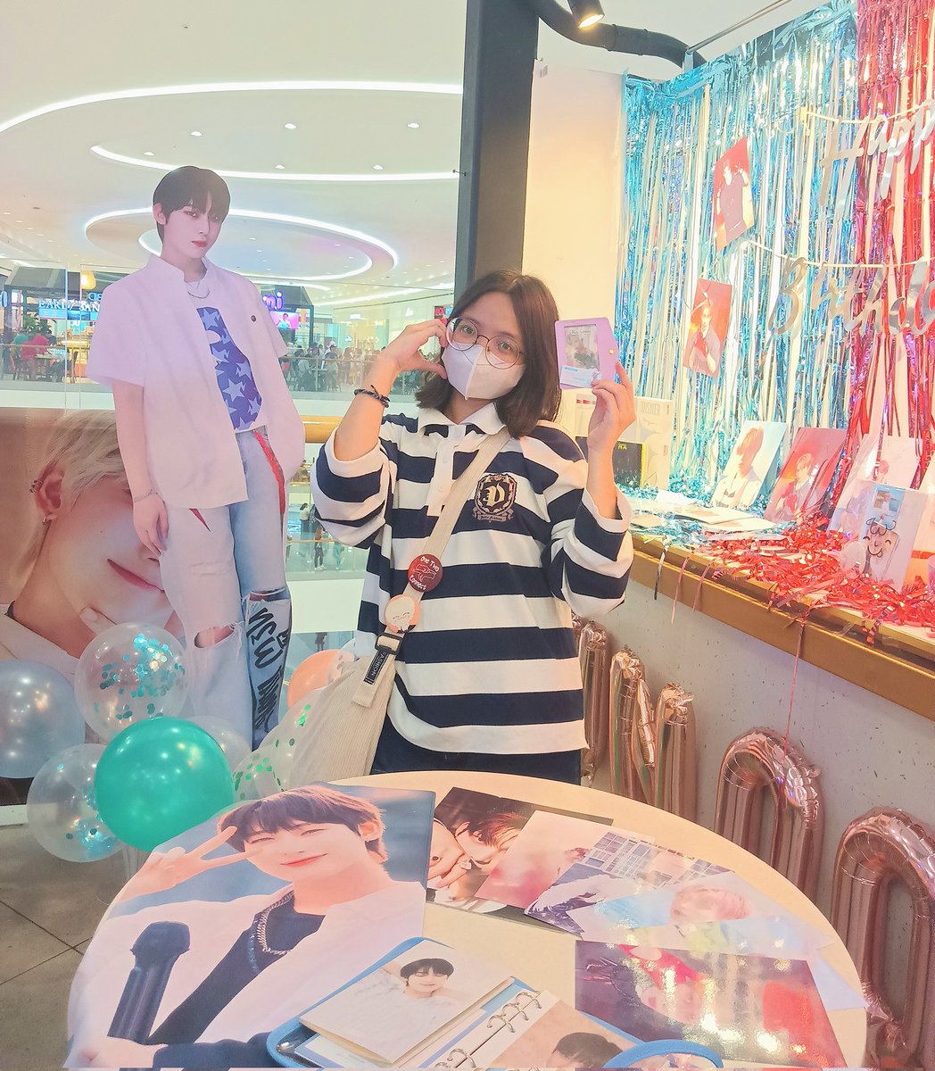 Leesuncartz's tweet photo. [020723]
ღ.. kim sunoo birthday cupsleeve event~ yey had so much fun! ^^

#TwentyAgain 
#SUNOO #엔하이픈_선우 https://t.co/p5WhnkMZdI