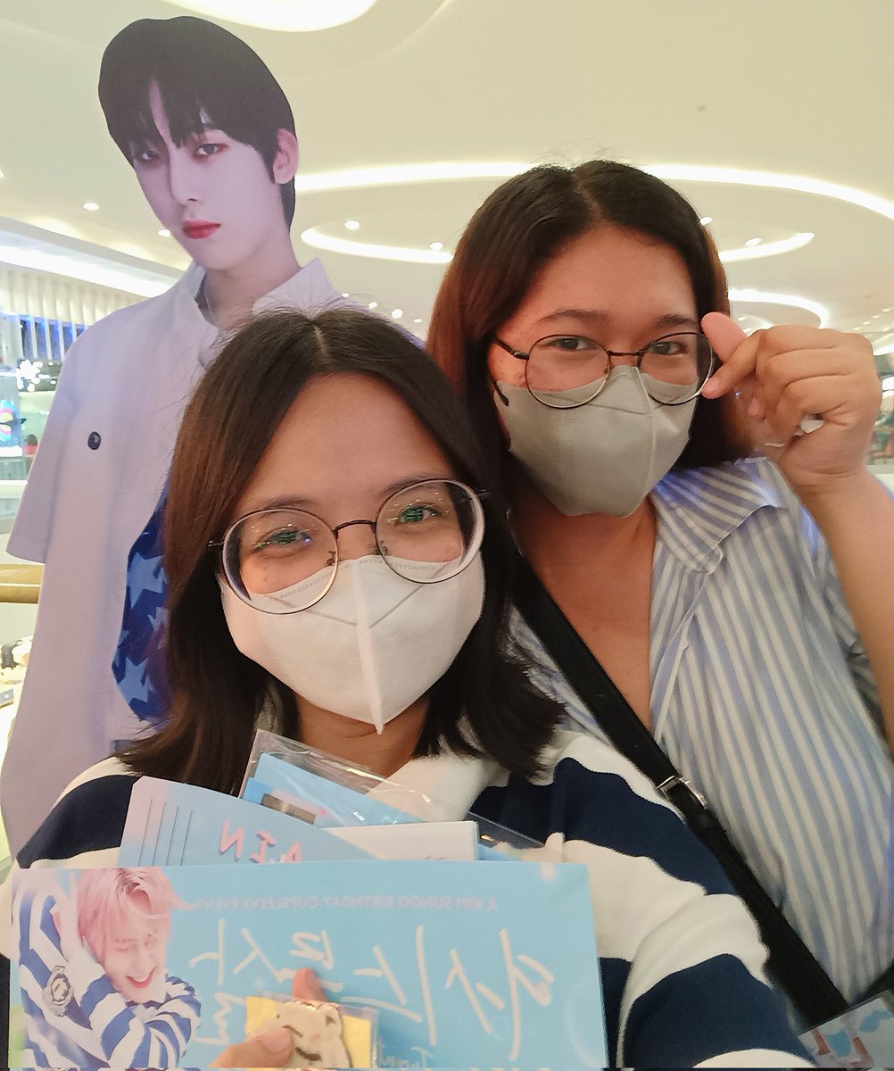 Leesuncartz's tweet photo. [020723]
ღ.. kim sunoo birthday cupsleeve event~ yey had so much fun! ^^

#TwentyAgain 
#SUNOO #엔하이픈_선우 https://t.co/p5WhnkMZdI