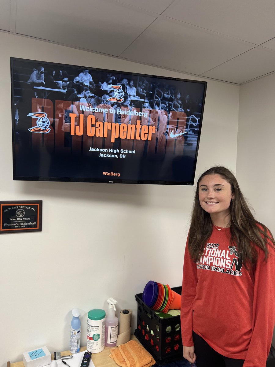 tjcarp11's tweet photo. Thank you to @CoachRachFerri for offering me a spot at @bergwbb. I really appreciate it! https://t.co/WVEemPGNqr