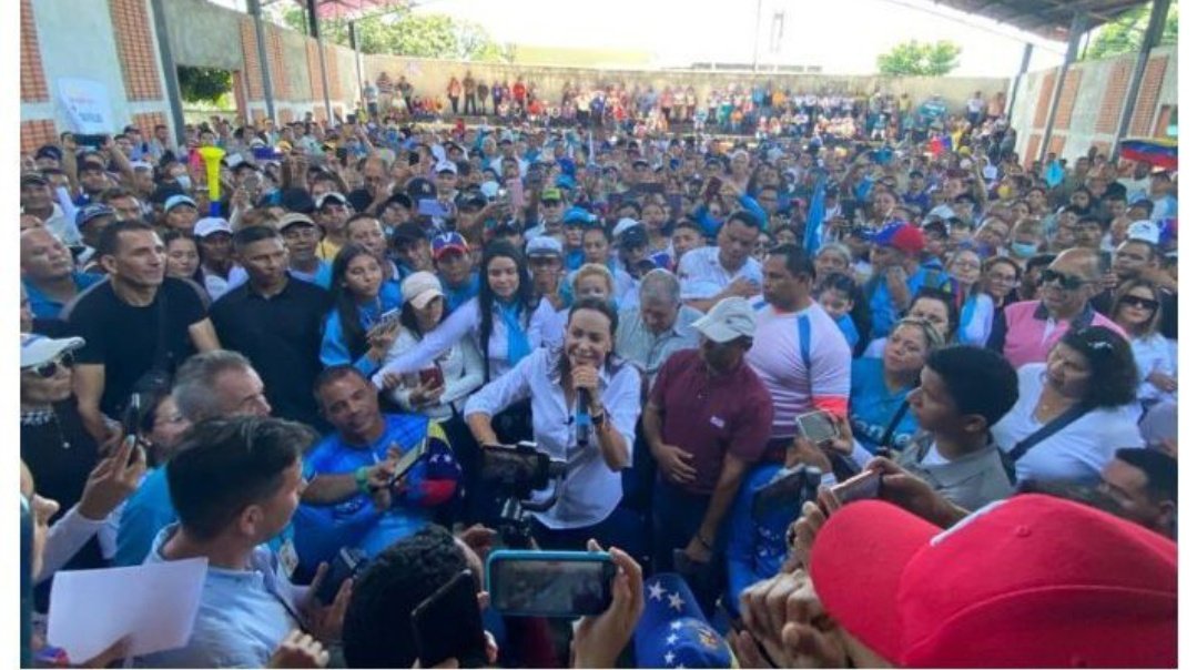VideinPsuv's tweet photo. @GremioDocente Asi quedaron🤡 https://t.co/bm1w1VVUMN