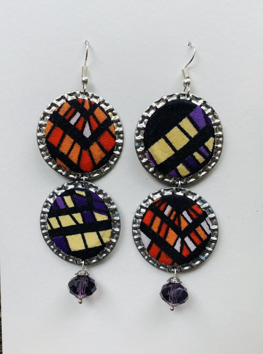 debsart4all's tweet photo. Double Bottle Top upcycled Earrings - Stock Drop to The Jade Tree Norwich https://t.co/zDlBUUq45w