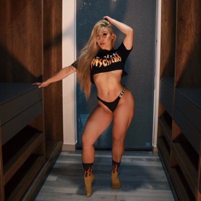 CaroMonar's tweet photo. #NuevaFotoDePerfil https://t.co/MFZkv4RSRZ