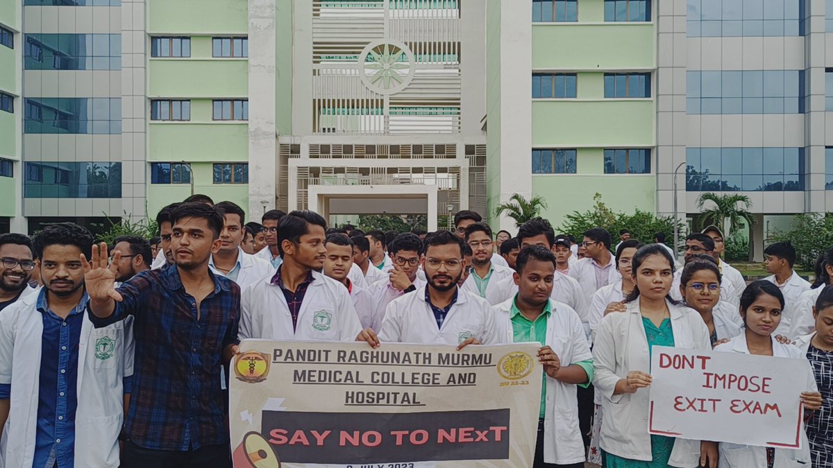 soujanya_swain's tweet photo. It is all about our future 😔.. 
Don't treat us like a football.. just passing us from one exam to another... 
#NEXT #PMOIndia #NMC 
#NONEXTFOR19BATCH https://t.co/z57I7IIpd6