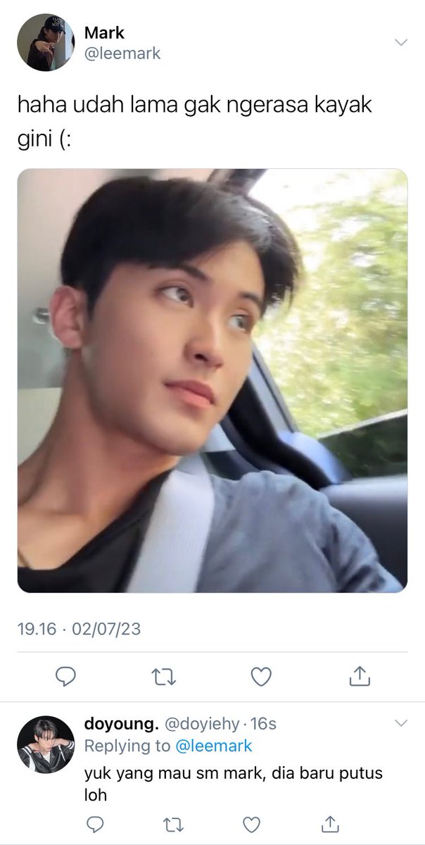 kalewrittings's tweet photo. markhyuck few tweets au. 
— what if from depok series. 

kalau salah satu dari mereka memilih buat nyerah gimana? kalau salah satu dari mereka udah terlalu capek gimana? https://t.co/xLWCzWnCqz