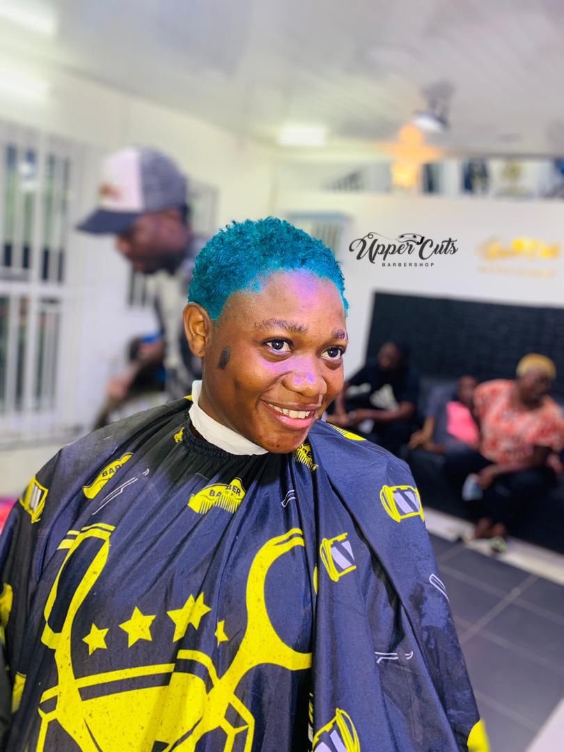 uppacutz's tweet photo. Nobody: Please I want to color my hair.  All I see around is black

UpperCuts: Right. Which color do you want?

Customer: Something colorful. Green, perhaps.

Uppercuts: Say no more

Result 😎😋😚🔥💈👇🏾

#uppercuts #barbershop #haircut #barber #hairstylists #Anloga #keta https://t.co/V1z4ta1m4Q