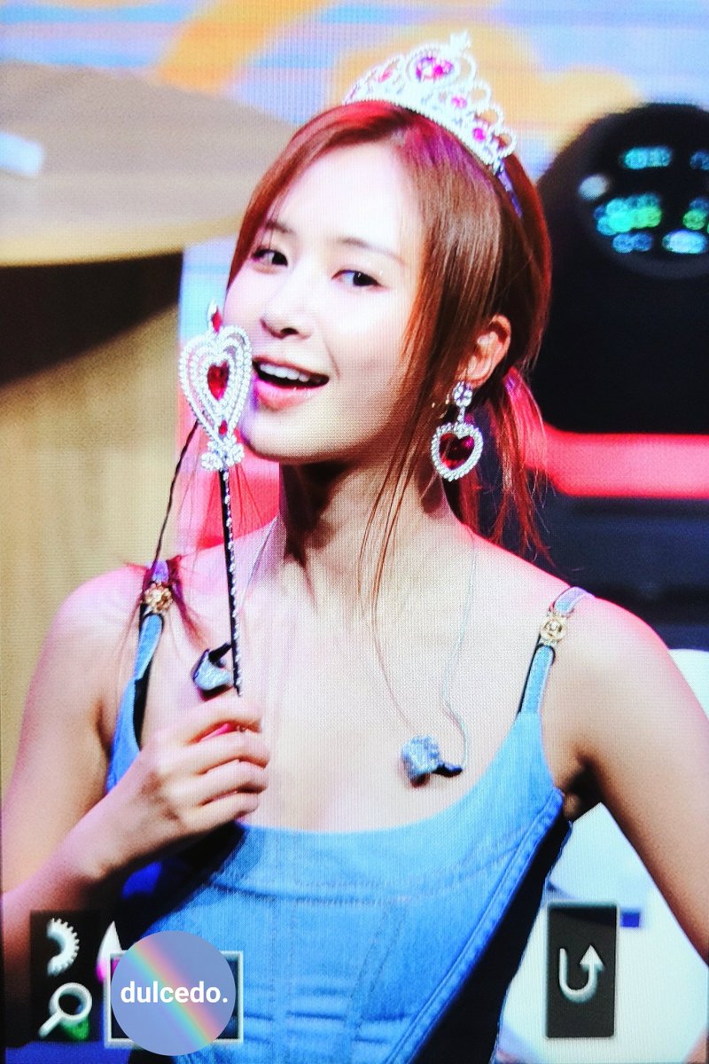 dulcedo_pic's tweet photo. 230701 유리 팬미팅 Chapter 2 프리뷰

#소녀시대 #유리 #권유리 #KWONYURI https://t.co/KeDifk4mNz