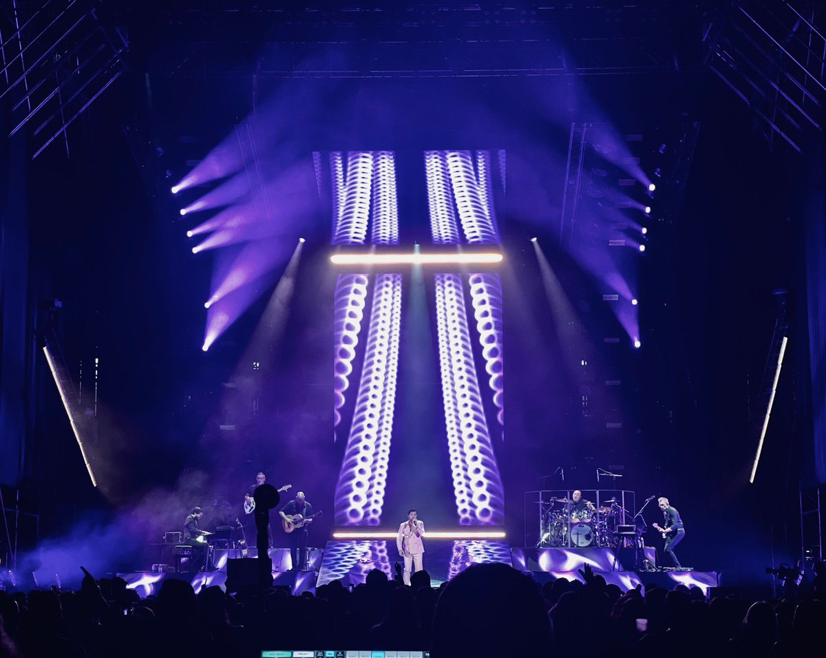 davidbisbal's tweet photo. Noche de emociones en La Línea de la Concepción!!!! Sin palabras! https://t.co/rJqq2My0jn