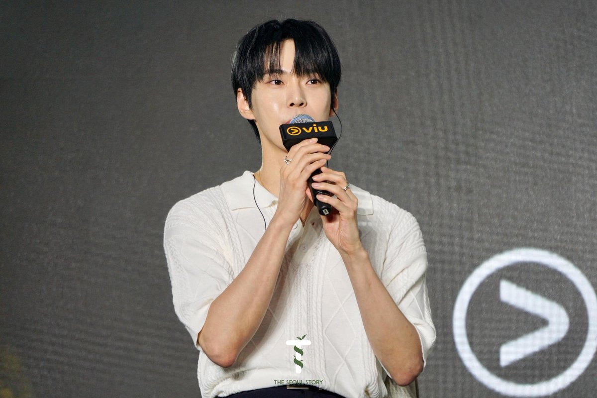 NCT DOJAEJUNG First Media Conference in Manila The Seoul Story
Doyoung and Jaehyun