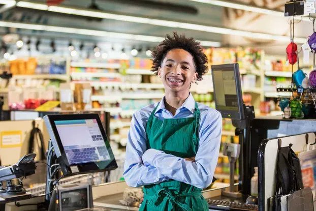 Hiring teen workers is mutually beneficial for your business and to the teens you hire for many reasons. Here are 4 ways to hire teen workers this summer: buff.ly/3J7O0Jd @angrycrabshack @GoldfishSwim @RitasItalianIce #teenagers #employees #summerjobs
