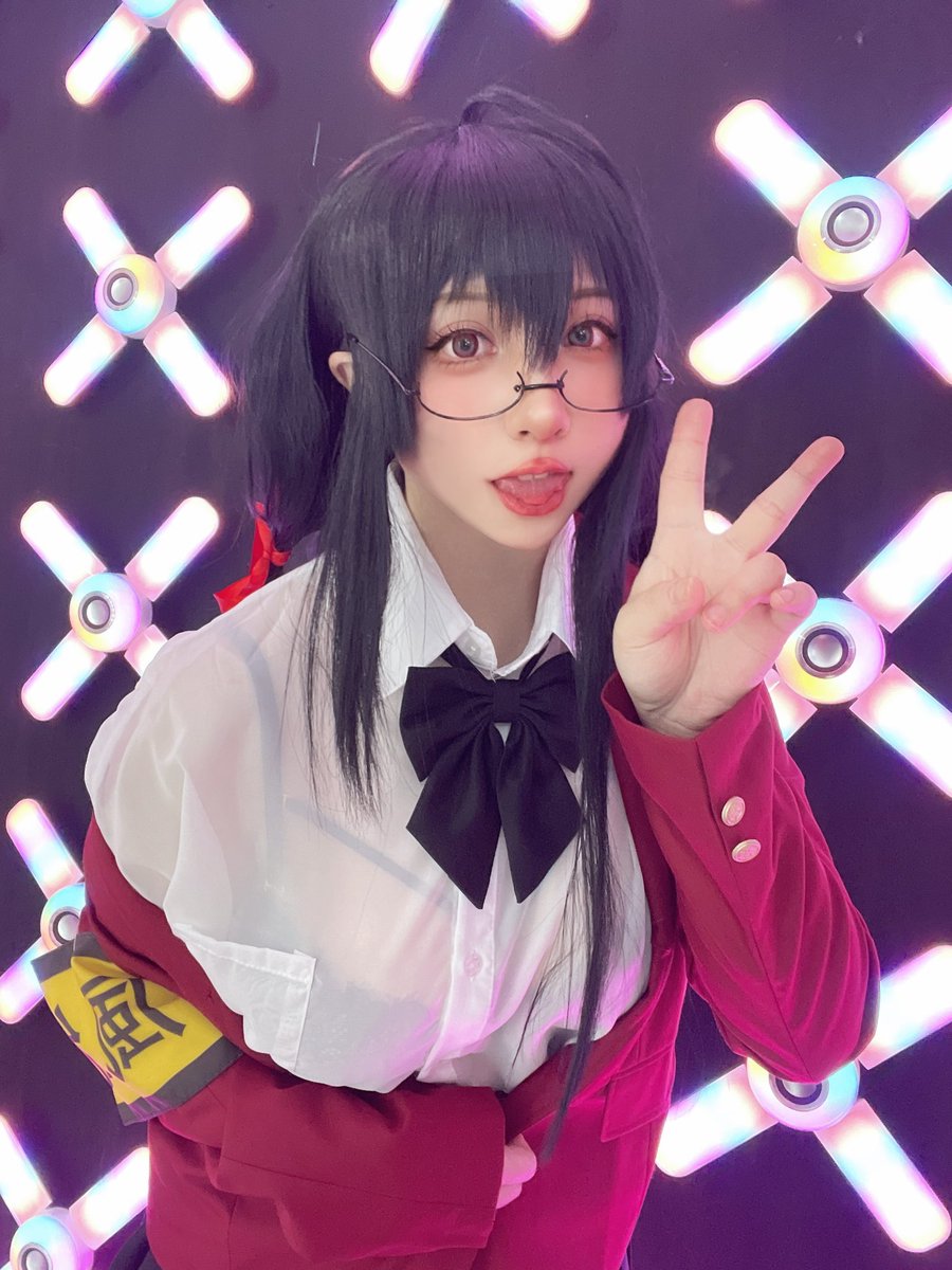 ふふ😛今日の1／６００は千尋ですか😋
嘻嘻 我是你的1/600嗎

 アズレン 大鳳 https://t.co/mV0IYXr90v