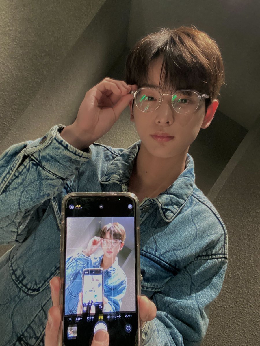 포카사진ㅎㅎ 📸 ✨
#andTEAM #HARUA