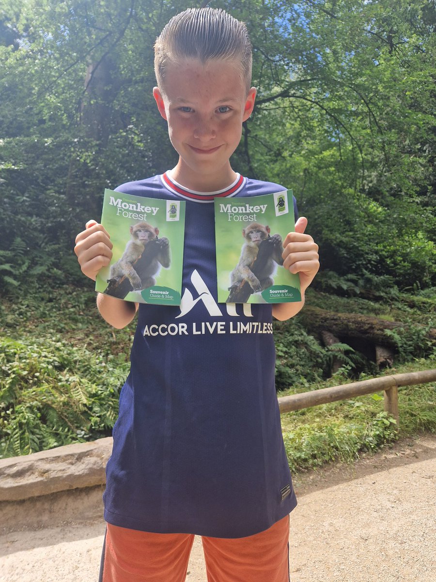 Jacob & Olivia spending a relaxing Sunday morning with the 🐒's @Monkey_Forest , theyve learnt about deforestation & how to save the 🐒's @HLC_Primary