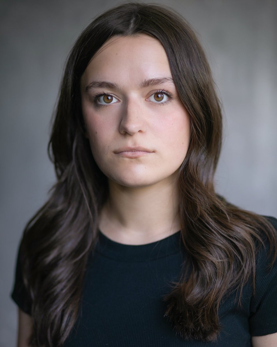 KatieShepherd_'s tweet photo. Thank you to @davidjohnimages for the amazing new headshots! Always such a lovely shoot and incredible results!! 💗🎭 https://t.co/dg3IUXzE9z