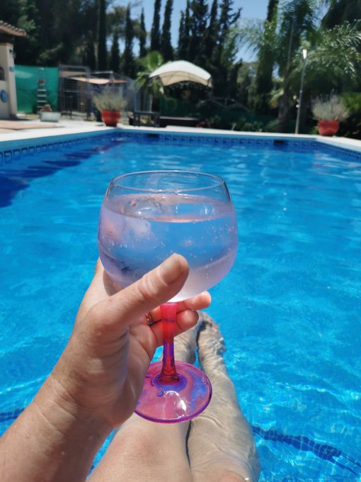 Getting pissed alone https://t.co/dCueqW6w88<a href="/tag/adultwork"class="tags"><span>#adultwork</span></a>