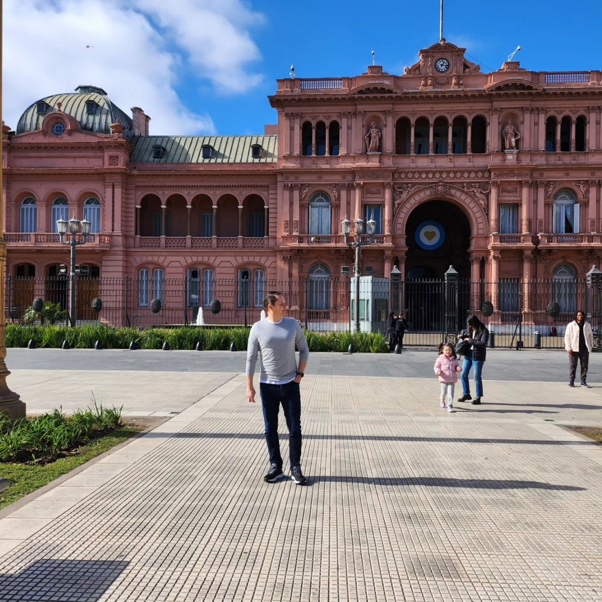 LuifranGM's tweet photo. #BUENOSAIRES https://t.co/dtuiGTwANy