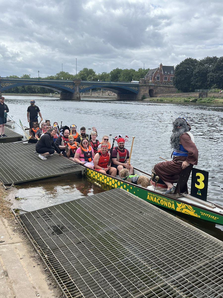 BereavementTeam's tweet photo. Supporting @TeamPaedsEDnuh today at the dragons boat races! Well done guys 👏🏼👏🏼 @NUHCharity https://t.co/RogaBEjk1Y