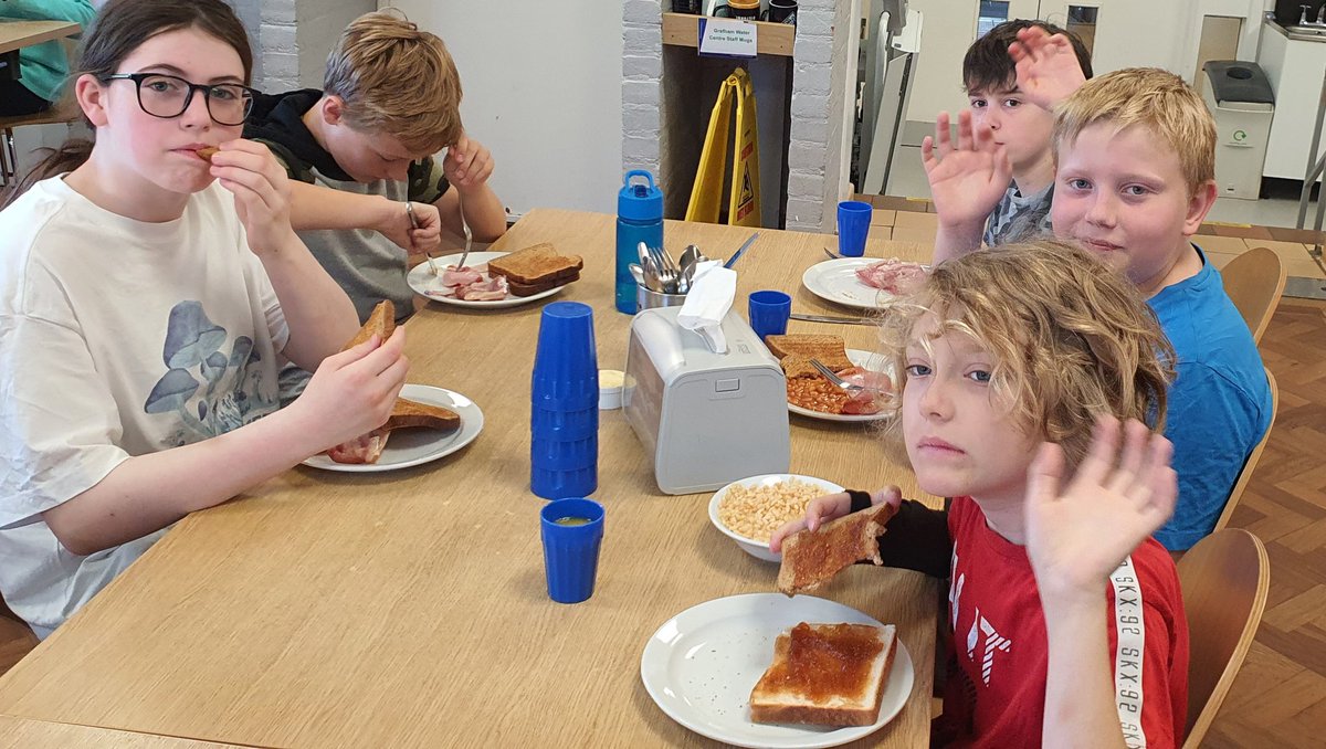 Stukeley Year Sixes tweet media