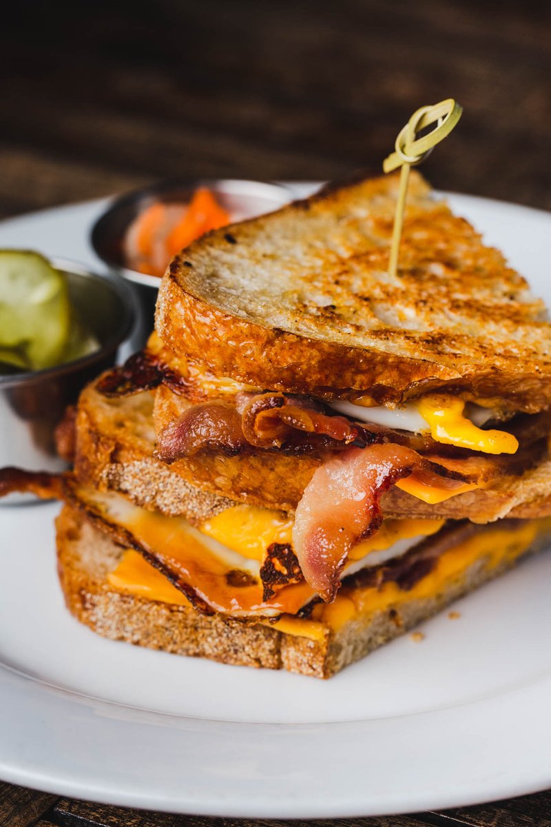 homebasebistro's tweet photo. #brunch > sleep  > everything else... Bottomless Brunch.   Add $20 to any entree (min $10) and get  1.5 hours of unlimited mimosas, bloody Mary’s,  screwdrivers, tequila sunrise m, and bud light drafts. https://t.co/xPJgdZ5PVa