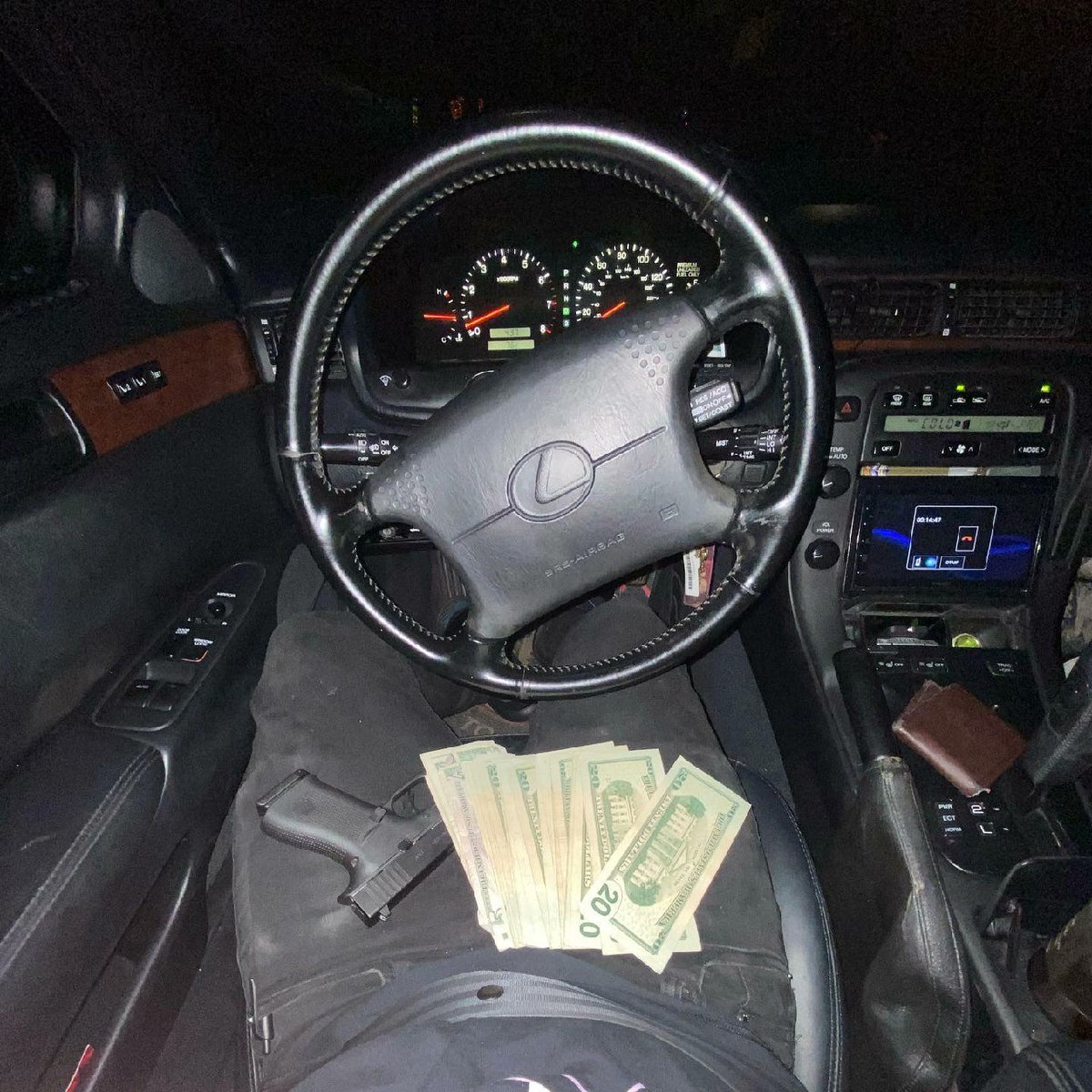 Победитель tweet media