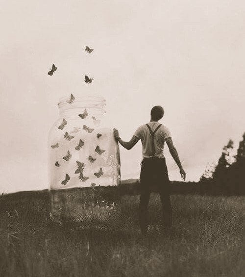 He tenido que experimentar tanta estupidez, tantos vicios, tanto error, tanta náusea, tanto desencanto y pena, sólo para volver a ser niño y empezar de nuevo.

–Hermann Hesse