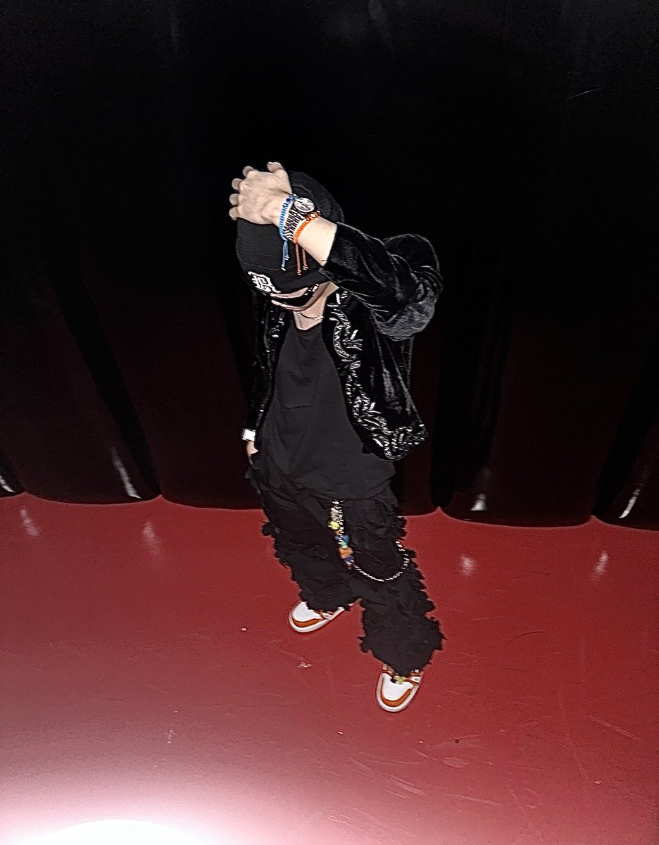 treasuremembers's tweet image. 트메야 지난 한주 잘 보내셨는가요ㅜㅜ 나 못갔어가지고 미안해요ㅜㅜㅜㅠㅠㅠ그리고 다들 주말도 잘 쉬었어요? 자고있는 트메도있겠지🥹다들 이번한주는 내가 주던 힘보다 더 배로 줄게요 다들 새로운 한주도 파이팅!!💜🔥💜🔥T5도 파이팅😎(아이 T5 뮤비 세트 레전드🥶)
#최현석 #CHOIHYUNSUK